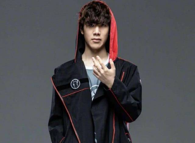 看似保守 看似保守